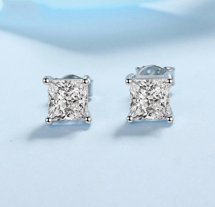 Maeve – Princess Cut Moissanite Earrings