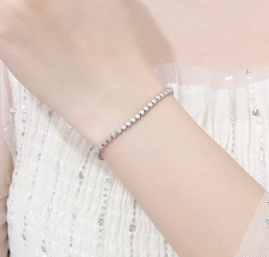 2mm Round Bezel Moissanite Tennis Bracelet – 9K Gold & Silver