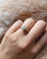 2ct round solitaire Moissanite