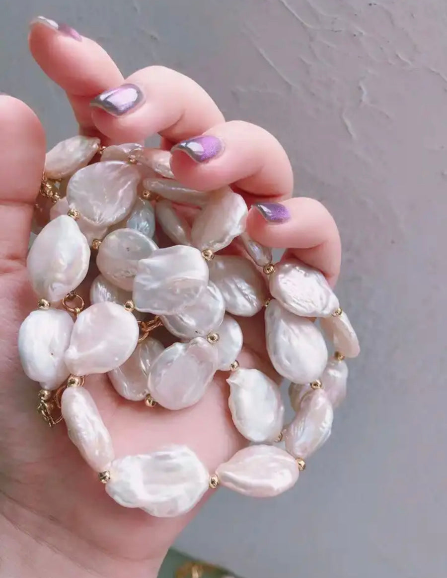 Baroque pearl necklace
