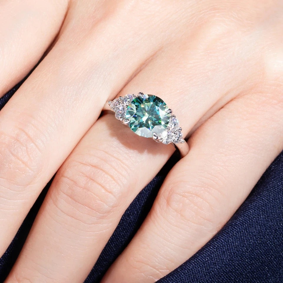 Blue green 3ct moissanite