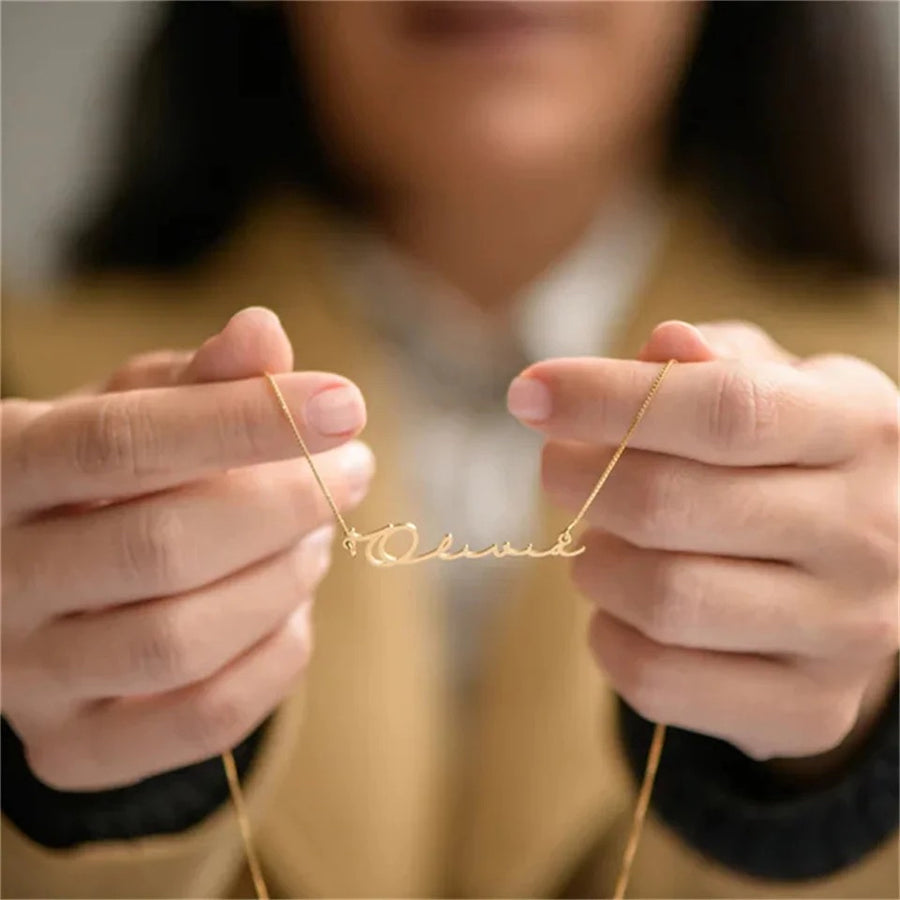 Custom Name Necklace – 9K Gold Personalised Pendant