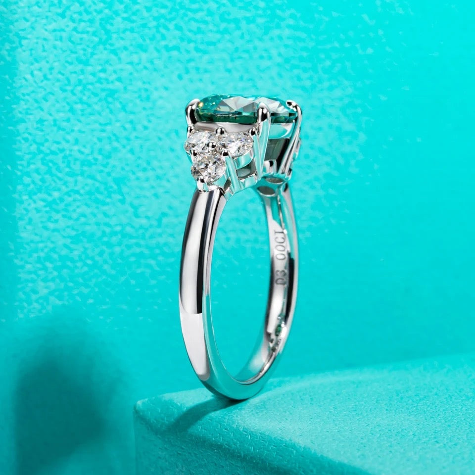 Blue green 3ct moissanite